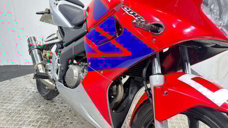 Honda CBR 2005 11K GOOD RUNNING PROJECT BIKE SPARES OR REPAIR 125CC SPORTS BIKE 32