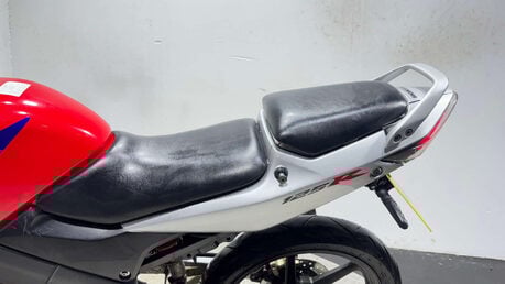 Honda CBR 2005 11K GOOD RUNNING PROJECT BIKE SPARES OR REPAIR 125CC SPORTS BIKE 23