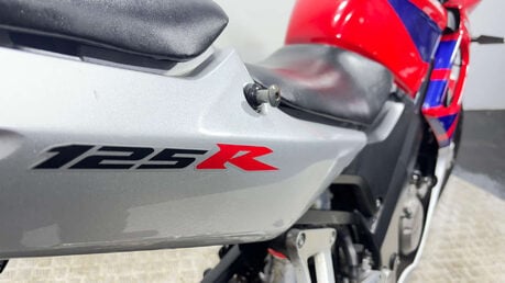 Honda CBR 2005 11K GOOD RUNNING PROJECT BIKE SPARES OR REPAIR 125CC SPORTS BIKE 9