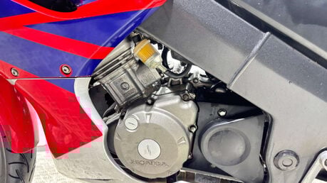 Honda CBR 2005 11K GOOD RUNNING PROJECT BIKE SPARES OR REPAIR 125CC SPORTS BIKE 30