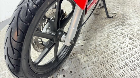 Honda CBR 2005 11K GOOD RUNNING PROJECT BIKE SPARES OR REPAIR 125CC SPORTS BIKE 21