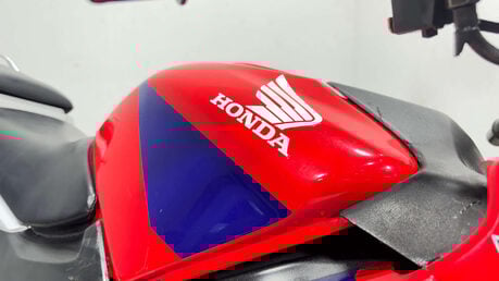 Honda CBR 2005 11K GOOD RUNNING PROJECT BIKE SPARES OR REPAIR 125CC SPORTS BIKE 16