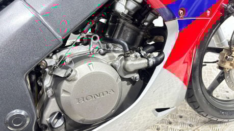 Honda CBR 2005 11K GOOD RUNNING PROJECT BIKE SPARES OR REPAIR 125CC SPORTS BIKE 20