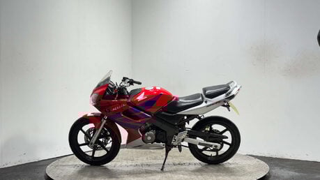 Honda CBR 2005 11K GOOD RUNNING PROJECT BIKE SPARES OR REPAIR 125CC SPORTS BIKE 4