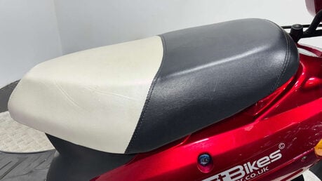 Direct Bikes DB50 2015 ONLY 3K NON RUNNING PROJECT BIKE SPARES OR REPAIR SCOOTER 50CC 24