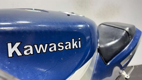 Kawasaki GPZ 1989 37K NON RUNNING PROJECT BIKE SPARES OR REPAIR 400CC 18