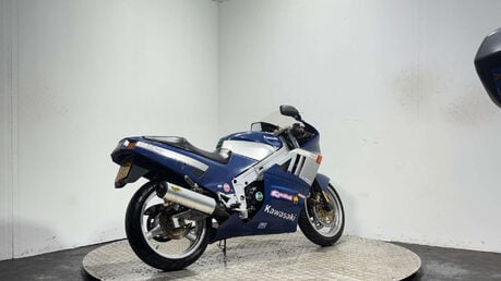 Kawasaki GPZ 1989 37K NON RUNNING PROJECT BIKE SPARES OR REPAIR 400CC 3