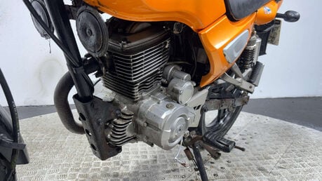 Zontes ZT 2012 21K RUNNING PROJECT NAKED BIKE SPARES OR REPAIR 125CC 7