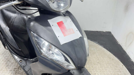 Honda Vision 2012, 50CC, RUNNING SCOOTER COMMUTER, SPARES/REPAIR/PROJECT 15