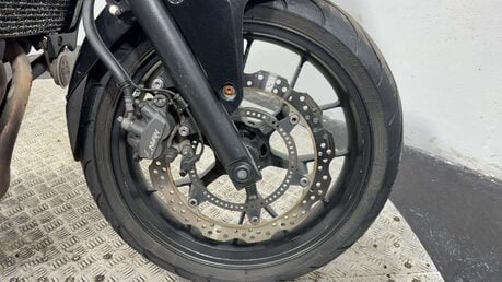 Honda CB 2014 ONLY 29K GREAT RUNNING PROJECT BIKE SPARES OR REPAIR A2 500CC 33