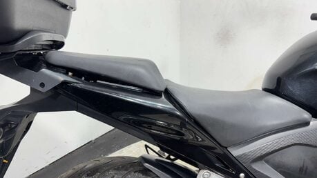 Honda CB 2014 ONLY 29K GREAT RUNNING PROJECT BIKE SPARES OR REPAIR A2 500CC 19