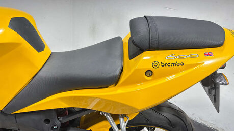 Triumph Daytona 2003, 27K, 600CC, RUNNING SPORTS, SPARES/REPAIR/PROJECT 19