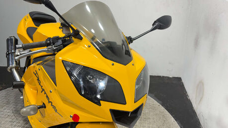 Triumph Daytona 2003, 27K, 600CC, RUNNING SPORTS, SPARES/REPAIR/PROJECT 24