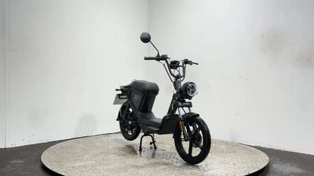 Keeway E-Zi Mini 2024, ONLY 15 MILES, ELECTRIC SCOOTER, SPARES/REPAIR/PROJECT 2