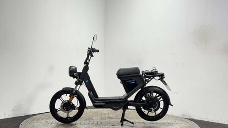 Keeway E-Zi Mini 2024, ONLY 15 MILES, ELECTRIC SCOOTER, SPARES/REPAIR/PROJECT 4