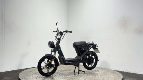 Keeway E-Zi Mini 2024, ONLY 15 MILES, ELECTRIC SCOOTER, SPARES/REPAIR/PROJECT 5