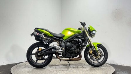 Triumph Street Triple 2008 39K RUNNING PROJECT BIKE SPARES OR REPAIR 675CC NAKED