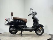 Zongshen ZS AURORA VALENCIA DB 125 2025 2K RUNNING 125CC SCOOTER BIKE 1