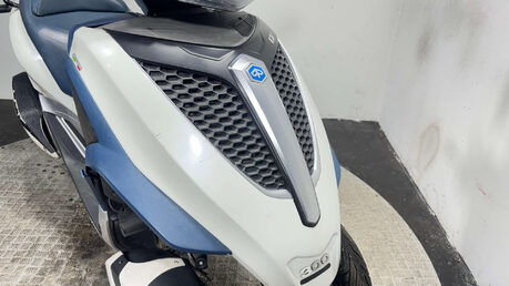 Piaggio MP3 YOURBAN LT, 2011, 32K, 300CC, RUNNING 3-WHEELER, SPARES/REPAIR/PROJECT 25