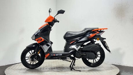 WK Bikes SX 2022, 9K, 125CC, SCOOTER, MOT MAR 26, SPARES/REPAIR/PROJECT 4