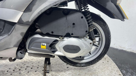 Piaggio MP3 LT, 2011, 28K, 300CC, MOT SEP 26, RUNNING, SPARES/REPAIR/PROJECT 24