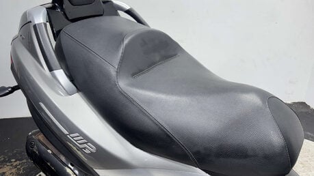 Piaggio MP3 LT, 2011, 32K, 300CC, RUNNING 3-WHEELER, SPARES/REPAIR/PROJECT 22