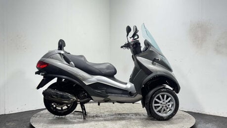 Piaggio MP3 LT, 2011, 32K, 300CC, RUNNING 3-WHEELER, SPARES/REPAIR/PROJECT 17