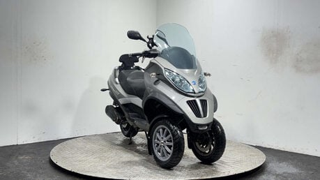 Piaggio MP3 LT, 2011, 32K, 300CC, RUNNING 3-WHEELER, SPARES/REPAIR/PROJECT 3