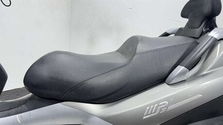 Piaggio MP3 LT, 2011, 32K, 300CC, RUNNING 3-WHEELER, SPARES/REPAIR/PROJECT 15