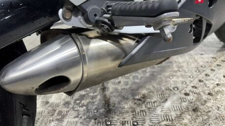 Kawasaki Er ER6 650 2011 MOT SERVICED 27K PERFECT A2 BIKE RUNS GREAT 650CC 18