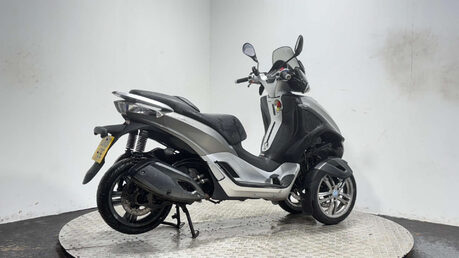 Piaggio MP3 YOURBAN LT 2011 33K 3 WHEELER RUNNING TRIKE PROJECT 300CC 3