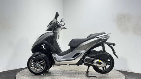 Piaggio MP3 YOURBAN LT 2011 33K 3 WHEELER RUNNING TRIKE PROJECT 300CC 4