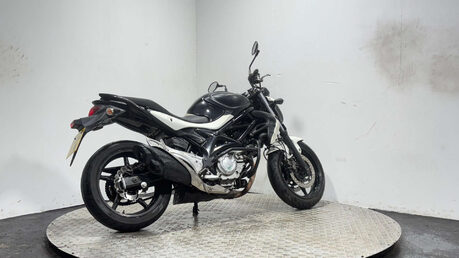 Suzuki Gladius 650 2012, 54K, 650CC RUNNING NAKED, SPARES/REPAIR/PROJECT 2