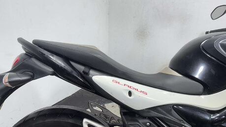 Suzuki Gladius 650 2012, 54K, 650CC RUNNING NAKED, SPARES/REPAIR/PROJECT 27