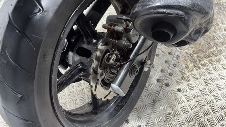 Suzuki Gladius 650 2012, 54K, 650CC RUNNING NAKED, SPARES/REPAIR/PROJECT 16