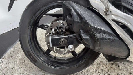 Suzuki Gladius 650 2012, 54K, 650CC RUNNING NAKED, SPARES/REPAIR/PROJECT 18