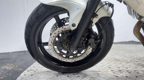 Suzuki Gladius 650 2012, 54K, 650CC RUNNING NAKED, SPARES/REPAIR/PROJECT 12