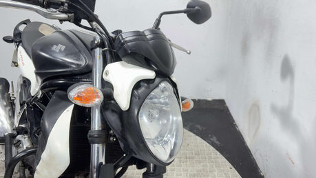 Suzuki Gladius 650 2012, 54K, 650CC RUNNING NAKED, SPARES/REPAIR/PROJECT 28