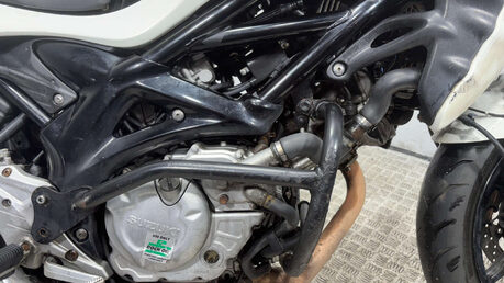 Suzuki Gladius 650 2012, 54K, 650CC RUNNING NAKED, SPARES/REPAIR/PROJECT 20