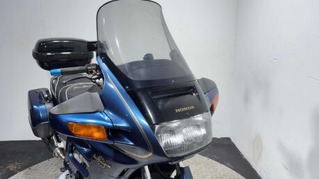 Honda ST 2001, 23K, 1100CC RUNNING TOURER, SPARES/REPAIR/PROJECT 26