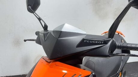 Peugeot Speedfight LC DARKSIDE, 2015, 8K, 2T SPORTS SCOOTER, SPARES/REPAIR/PROJECT 10