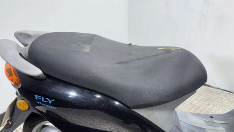 Piaggio Fly 2009 17K RUNNING PROJECT BIKE SCOOTER 50CC 4T LEARNER 24