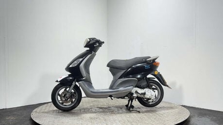 Piaggio Fly 2009 17K RUNNING PROJECT BIKE SCOOTER 50CC 4T LEARNER 4