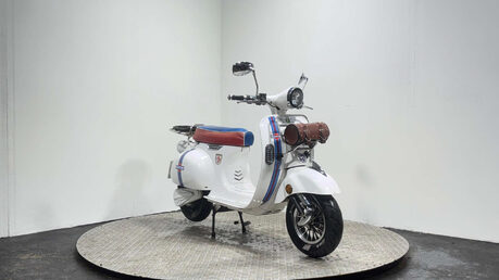 Artisan Ev ELECTRIC SCOOTER ESCOOTER 2018 3K WORKING ORDER RIDE AT 16 50CC 3