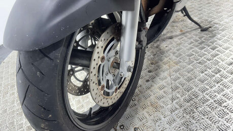 Suzuki GSX GSX750F 2000 31K SPARES OR REPAIR PROJECT BIKE 750CC SPORTS TOURER 6