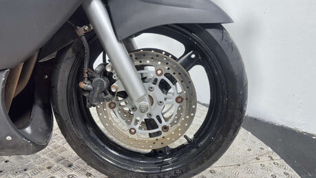 Suzuki GSX GSX750F 2000 31K SPARES OR REPAIR PROJECT BIKE 750CC SPORTS TOURER 15