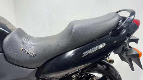 Suzuki GSX GSX750F 2000 31K SPARES OR REPAIR PROJECT BIKE 750CC SPORTS TOURER 9