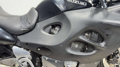 Suzuki GSX GSX750F 2000 31K SPARES OR REPAIR PROJECT BIKE 750CC SPORTS TOURER 12