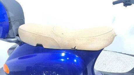 Piaggio ET2 50 VESPA 2002 PROJECT SCOOTER SPARES OR REPAIR 50CC 2 STROKE 2T 11