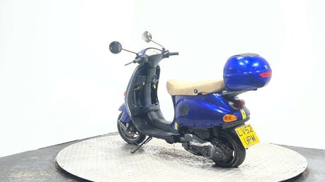 Piaggio ET2 50 VESPA 2002 PROJECT SCOOTER SPARES OR REPAIR 50CC 2 STROKE 2T 5